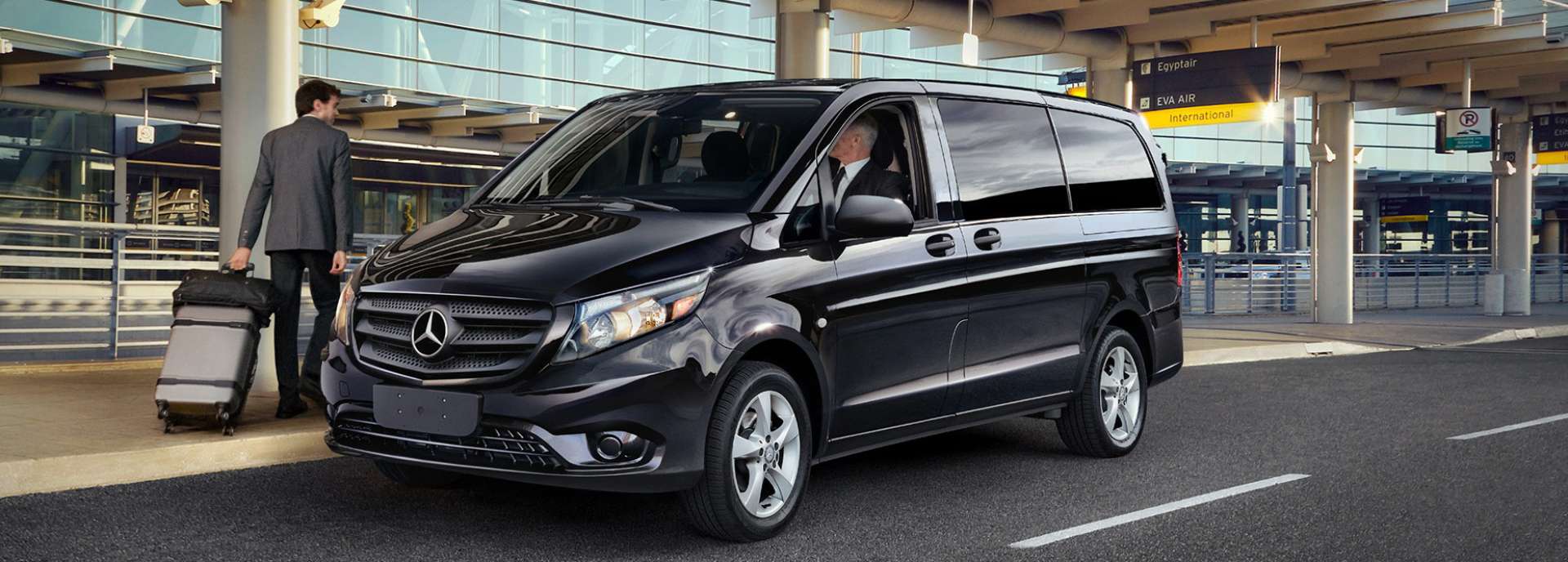 lux airport transfer